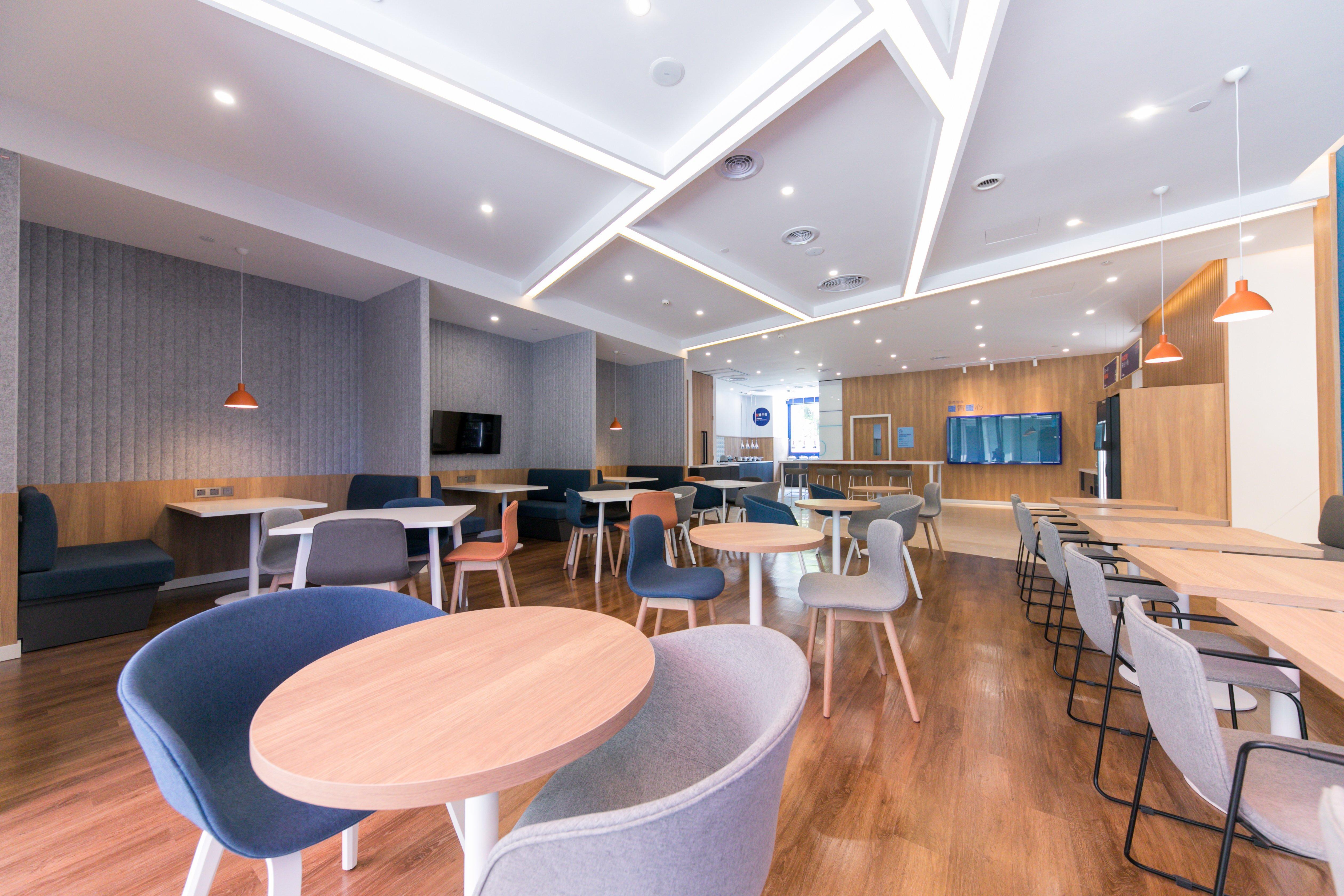 Holiday Inn Express Shanghai Tangzhen By Ihg - 20 Mins To Disney Land Exterior foto