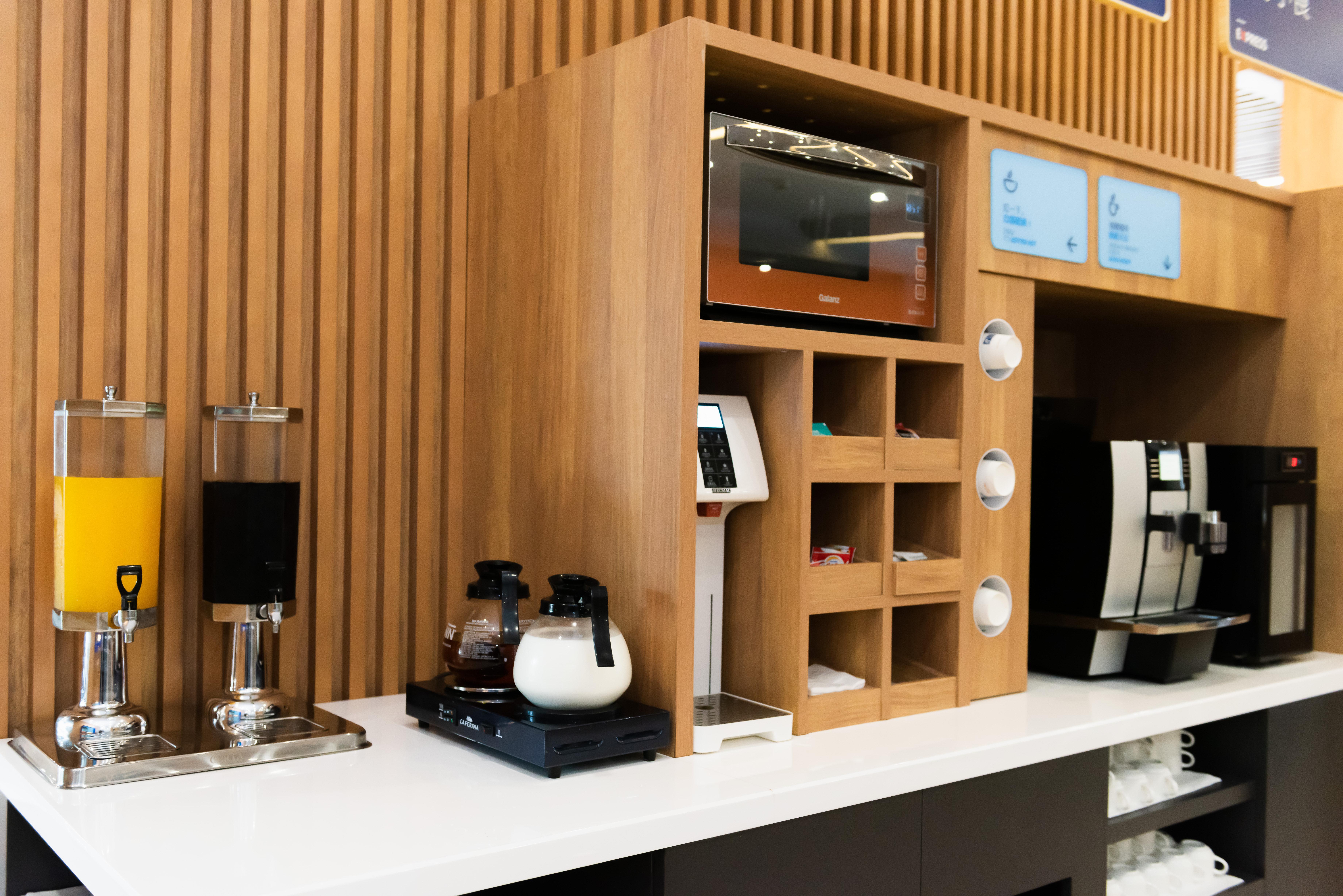 Holiday Inn Express Shanghai Tangzhen By Ihg - 20 Mins To Disney Land Exterior foto